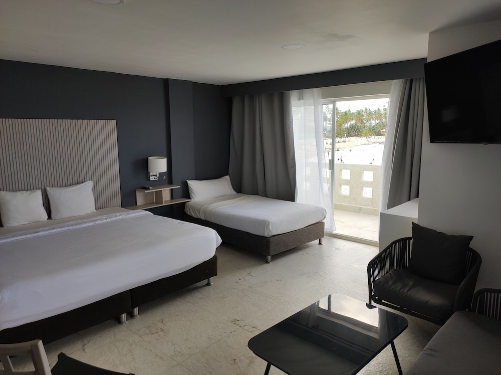 Junior Double Room, Partial Ocean View photo 2