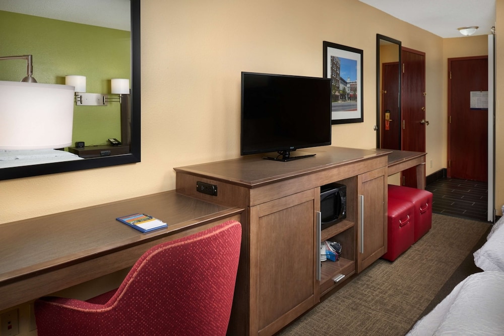Room, 2 Double Beds, Non Smoking - Photo 1