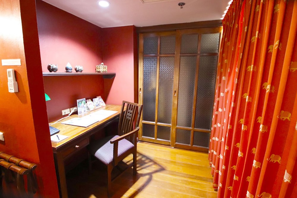 Executive Suite photo 2