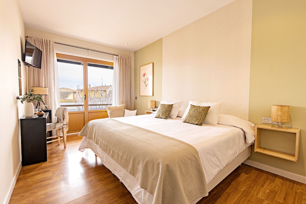 Standard Double Room, Private Bathroom