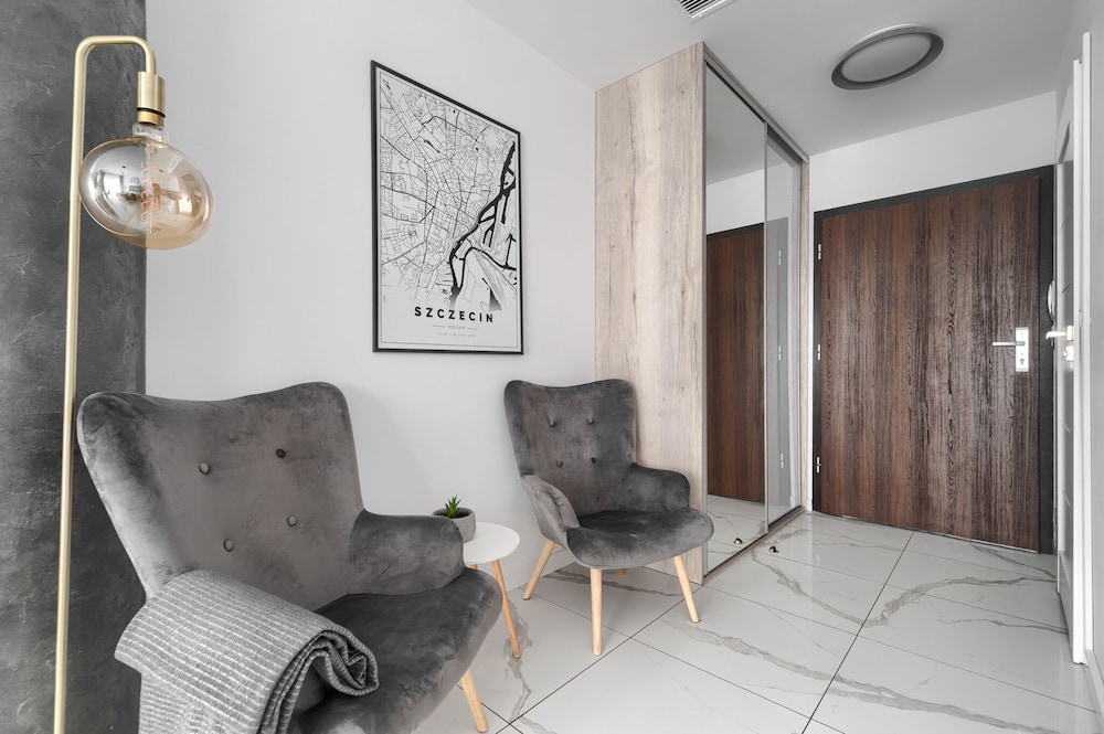 Deluxe Studio Suite photo 3