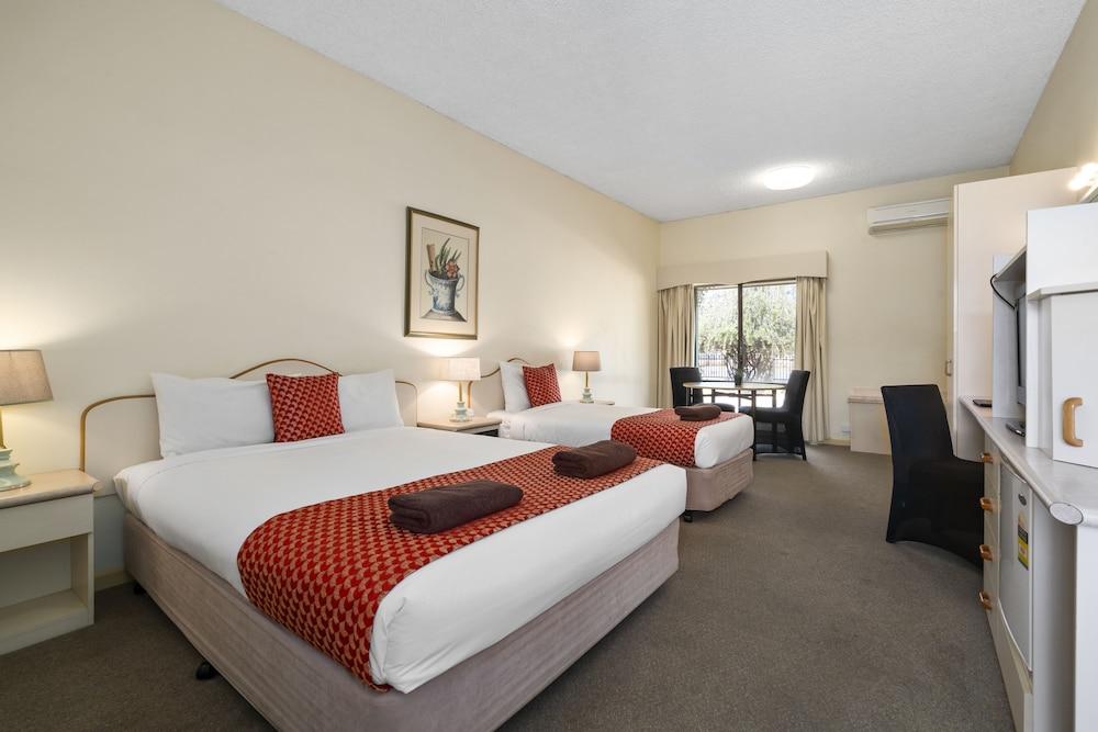 Superior Double or Twin Room, 1 Bedroom, Non Smoking photo 3