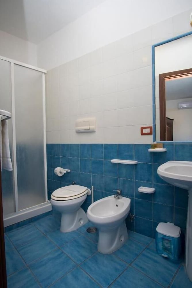 Comfort Room photo 3