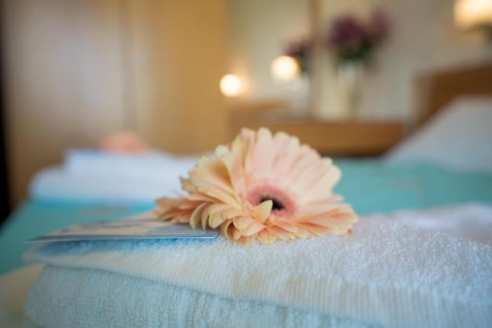 Comfort Double or Twin Room, Partial Sea View