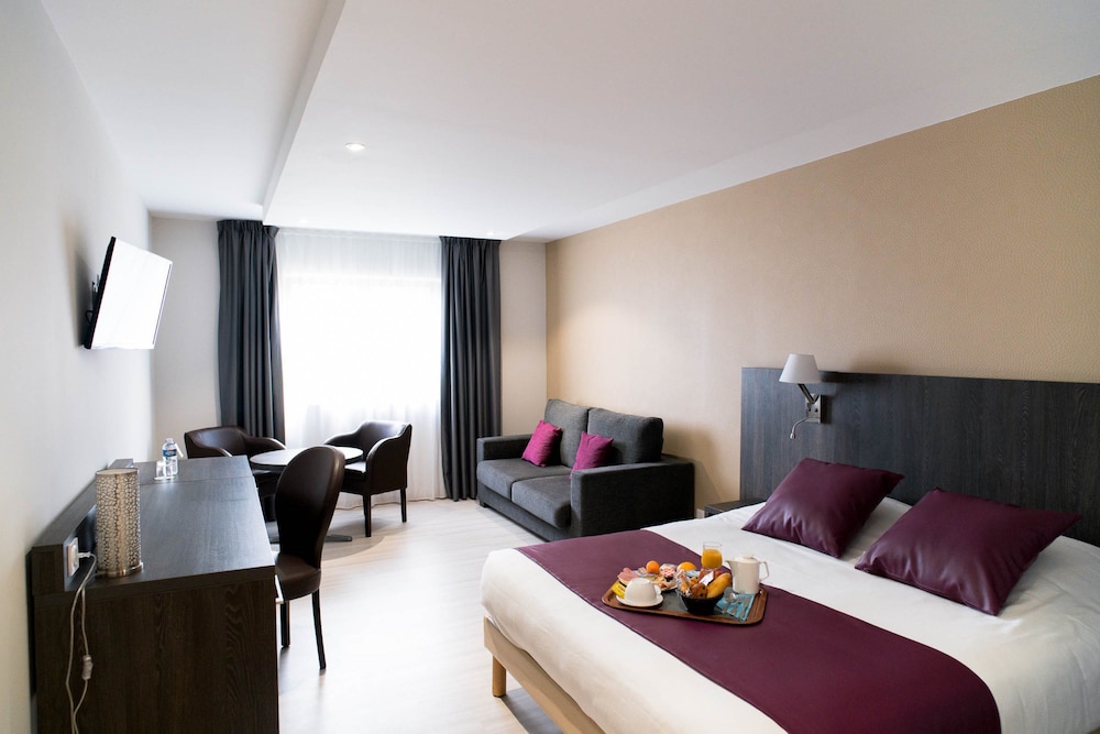 Family Double Room - Photo 1