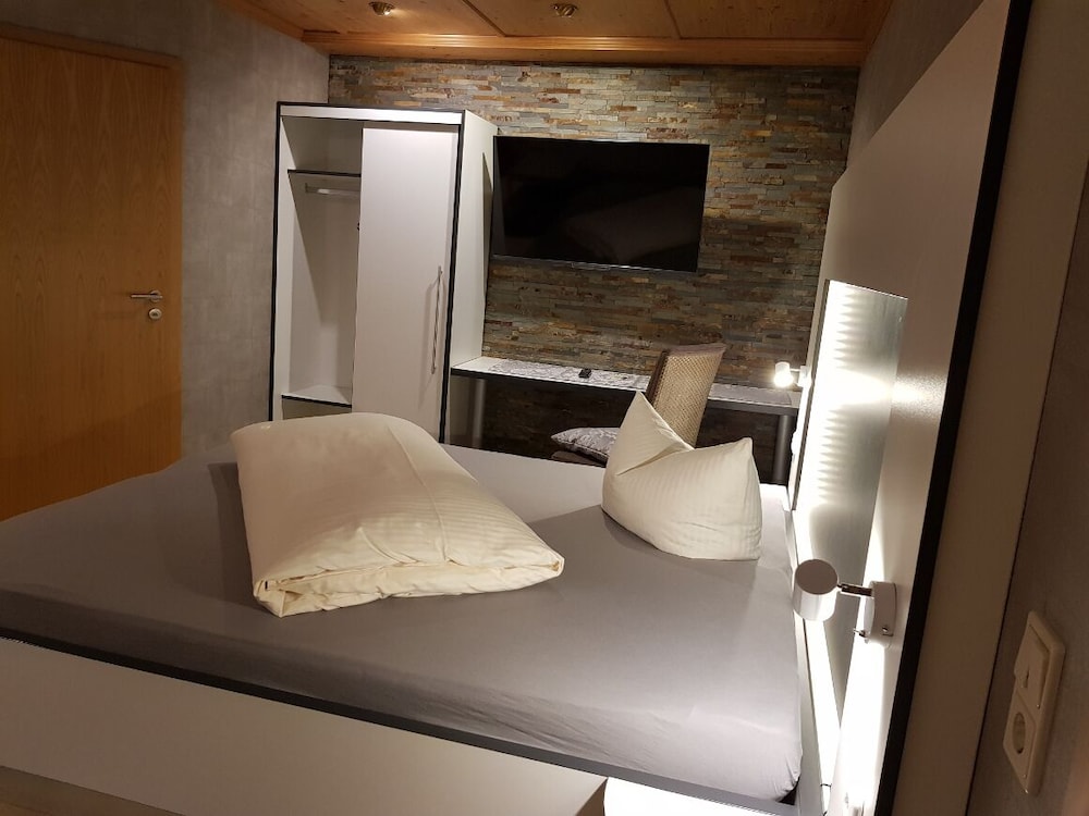 Family Room - Photo 11