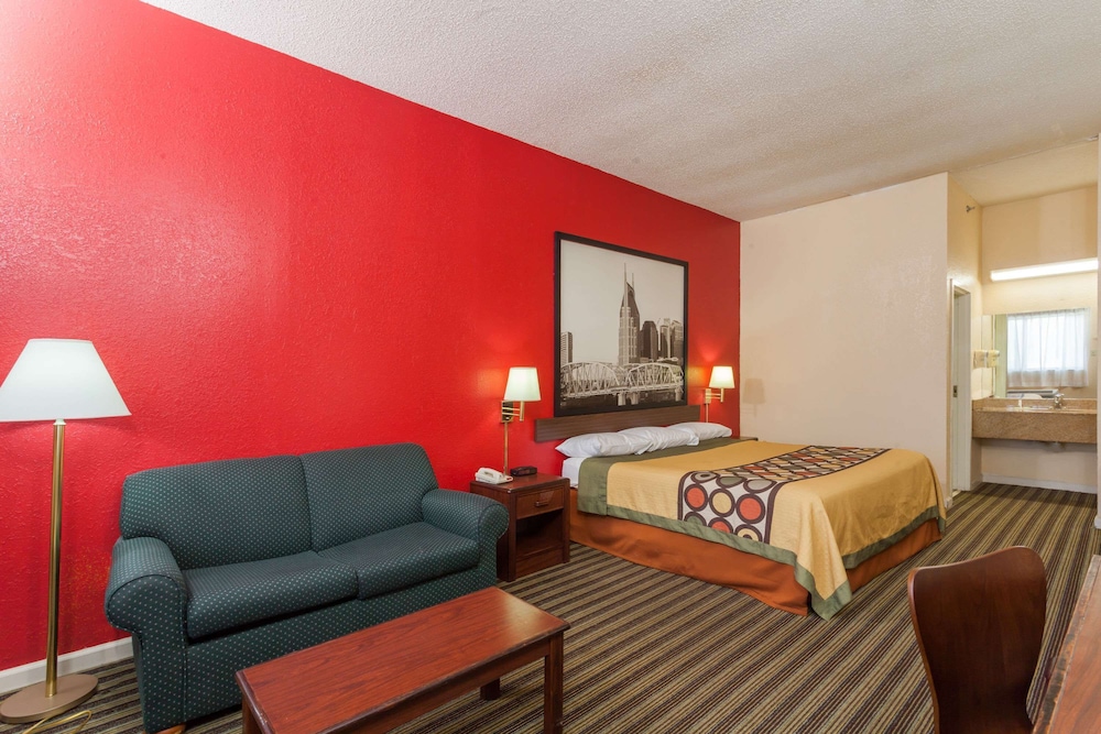 Suite, 1 King Bed - Photo 2