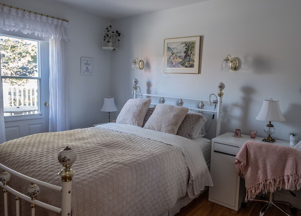 Basic Double Room photo 1