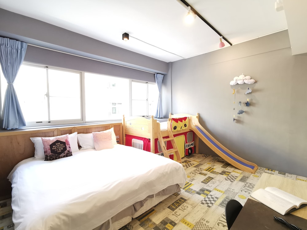 Family Triple Room (Local Resident Only) photo 3