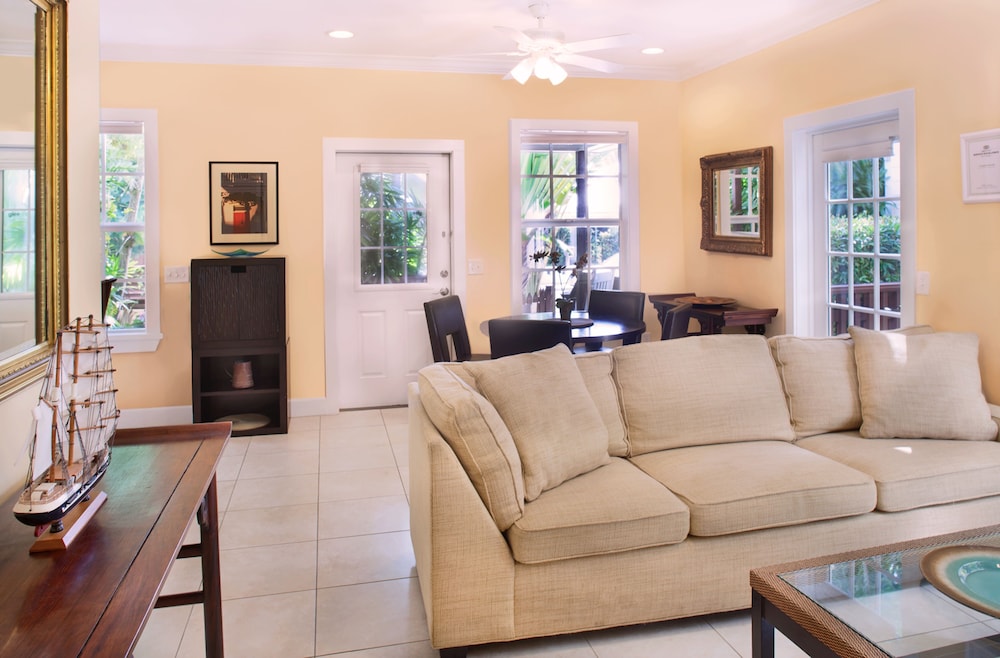 Sugar Palm Suite