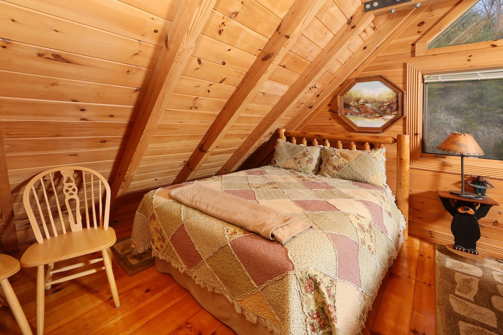 Cabin, Multiple Beds, Hot Tub