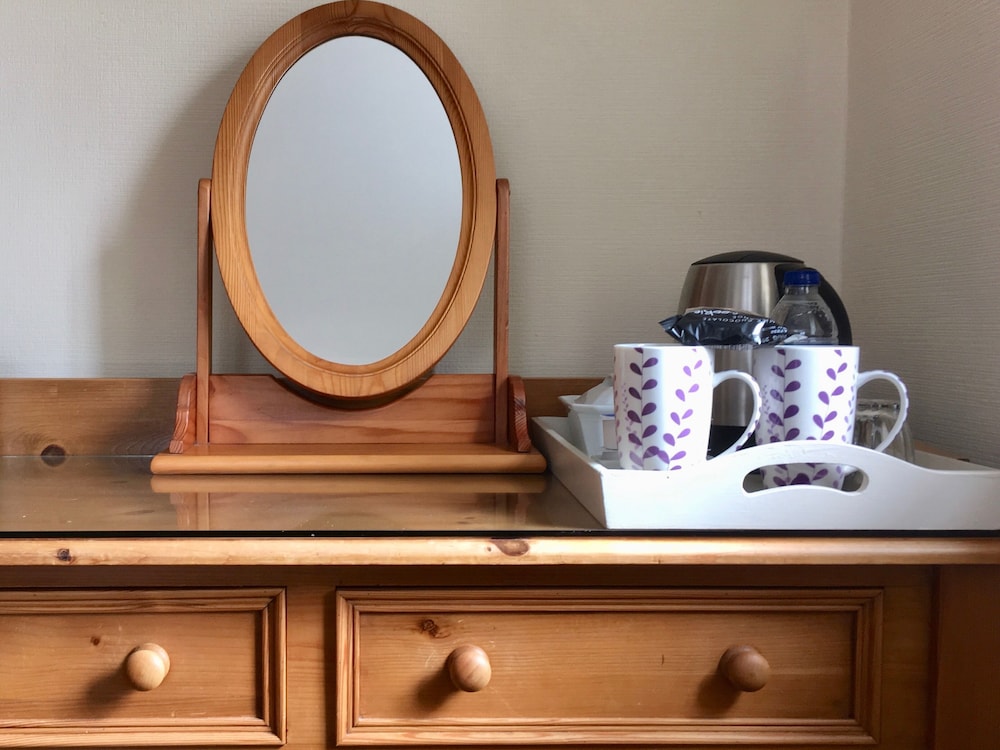 Superior Twin Room, Ensuite (or) photo 2