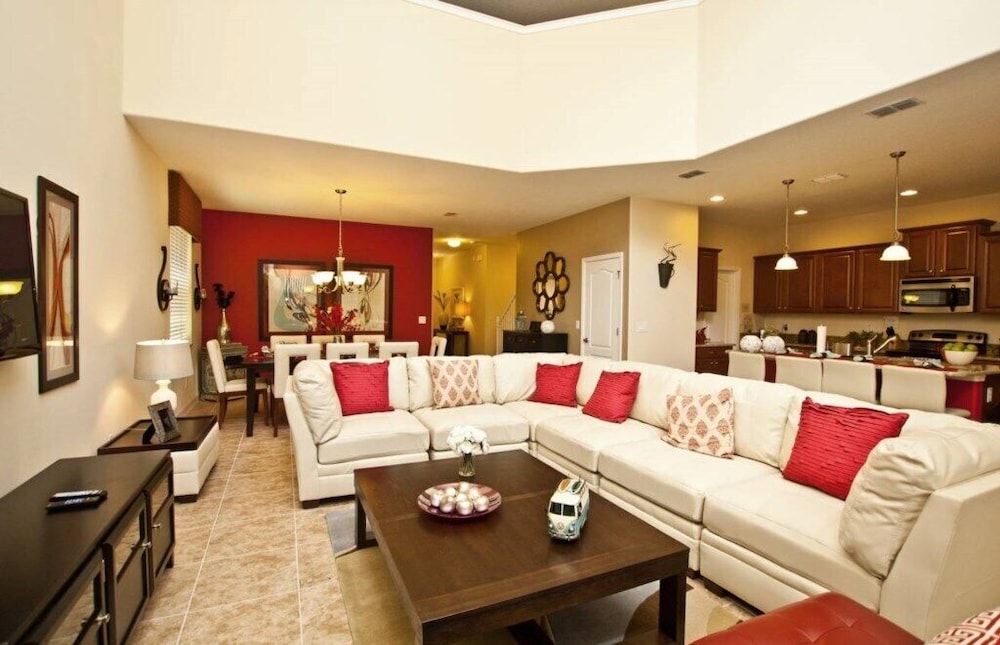 House, 5 Bedrooms