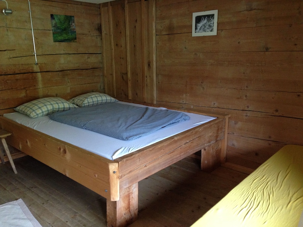 Economy Double Room, Shared Bathroom photo 2