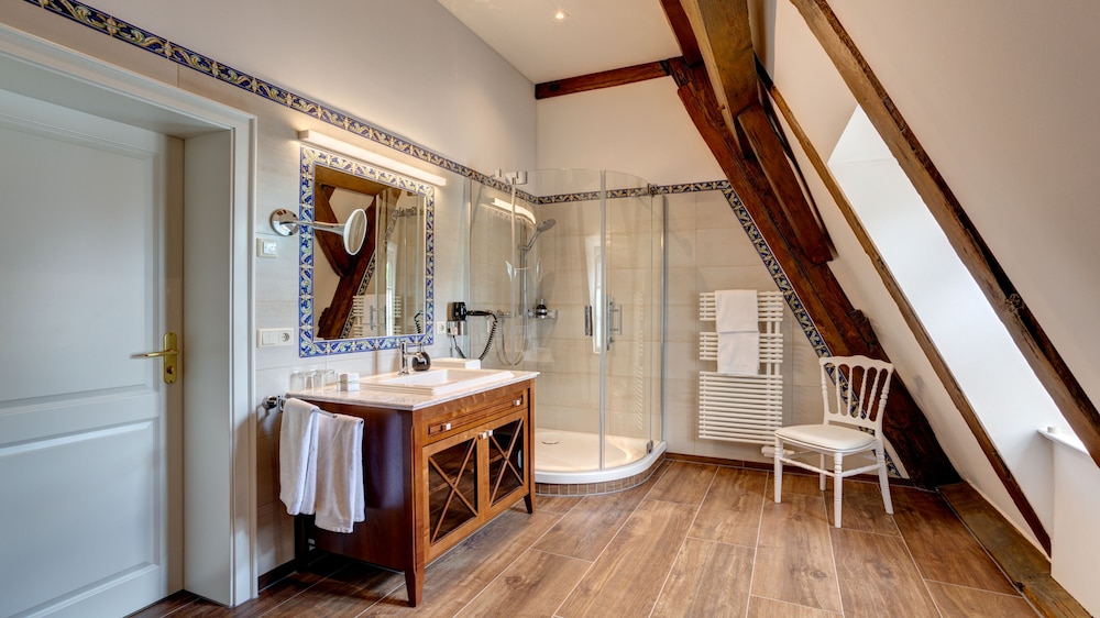 Superior Double Room (Schloss-elevator access), photo 6