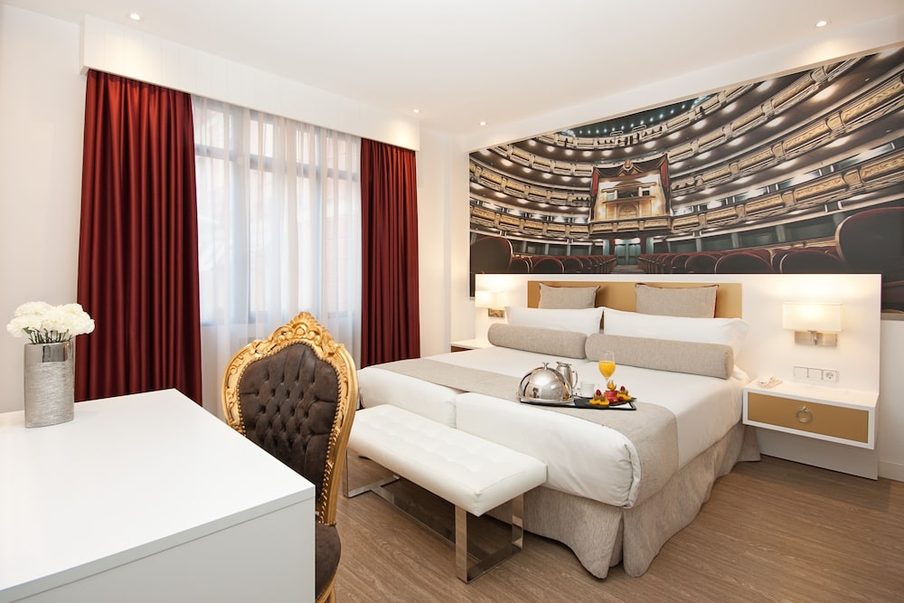 Double Room - Photo 7