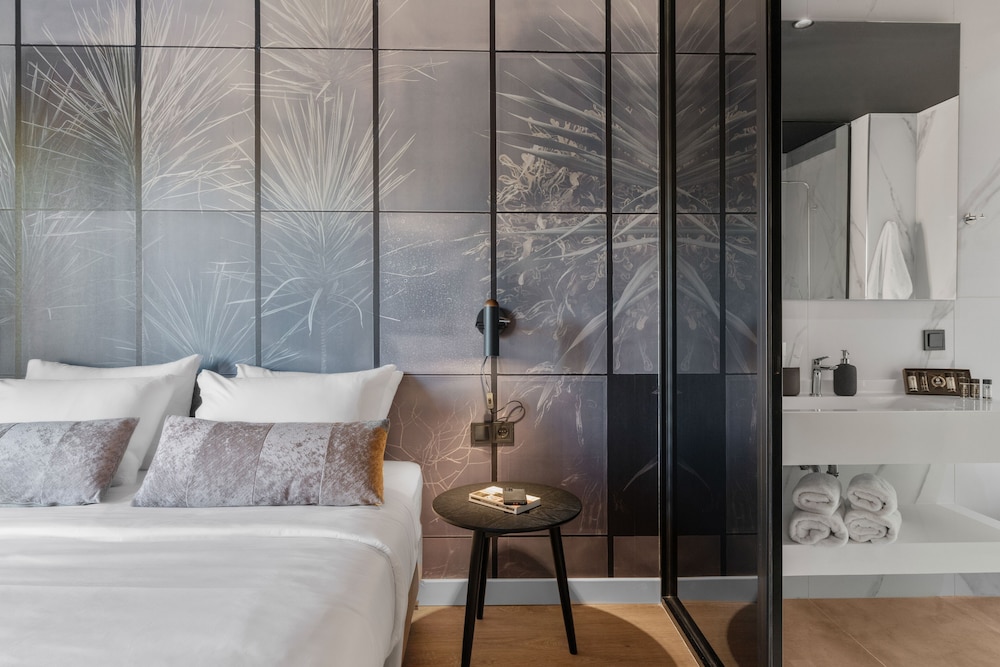 Superior Double Room - Photo 1
