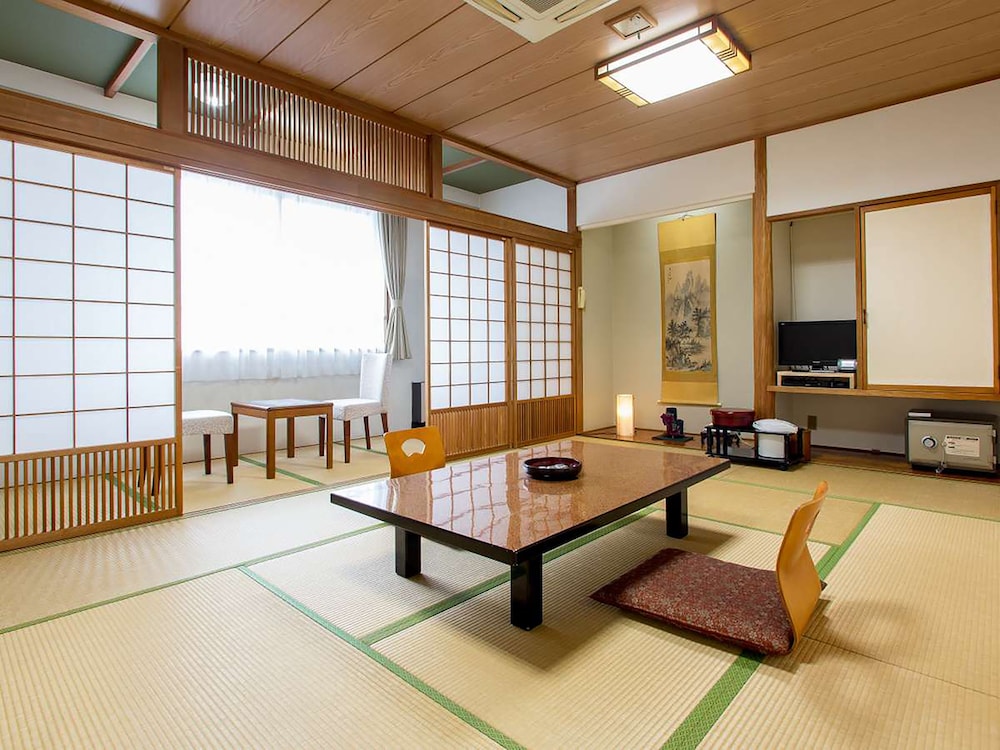 Japanese Style Room for 6 Guests