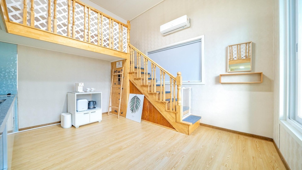 Basic Room, 2 Bedrooms (102) photo 1