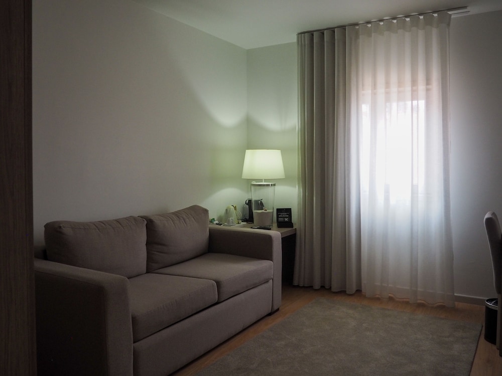 The Master Suite (City View) photo 3