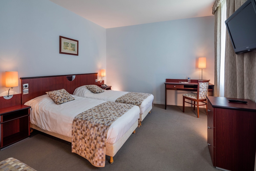 Standard Room - Photo 7