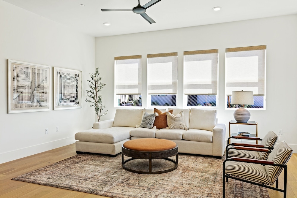 Condo, 3 Bedrooms