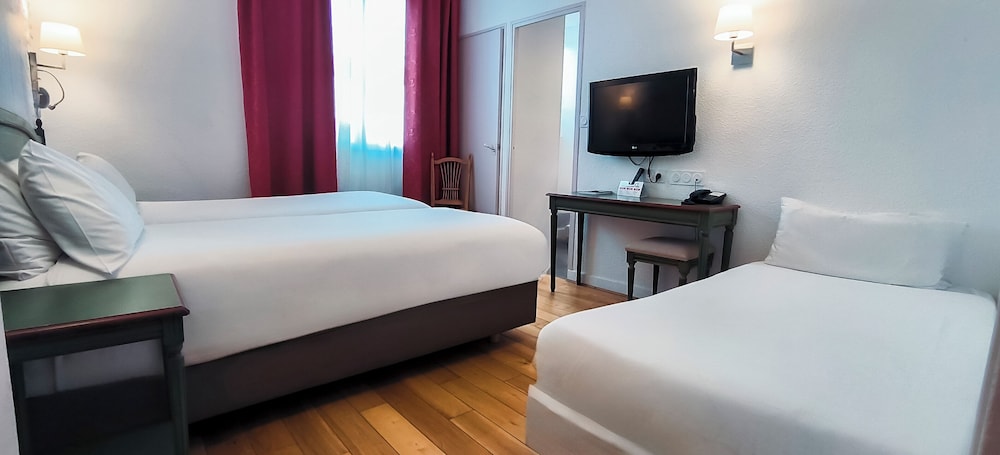 Standard Triple Room - Photo 1