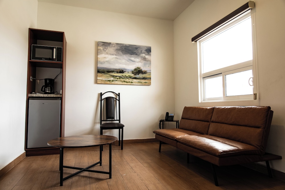 Family Suite - Photo 5