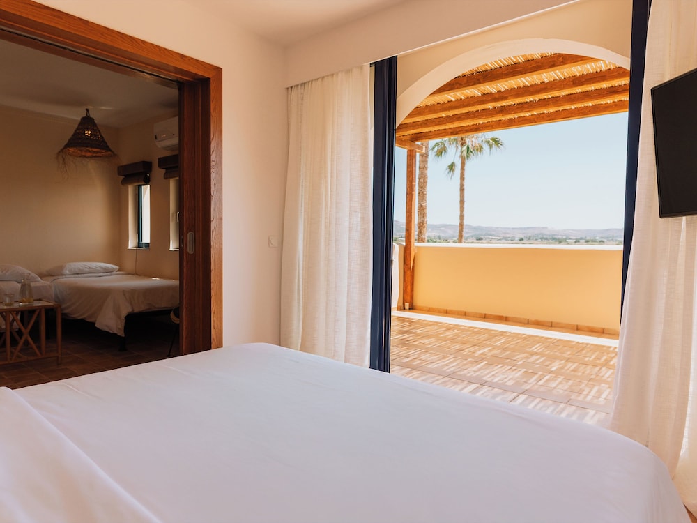 Veranda Family Cabana Fields View - Photo 3