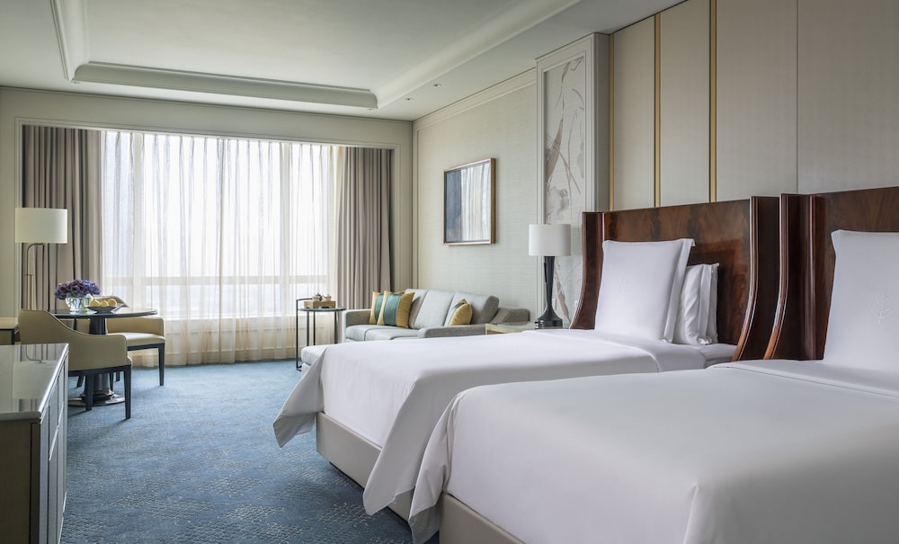 Royal Suite, 2 Bedrooms (1 King Bed and 2 Double Beds) - Photo 1