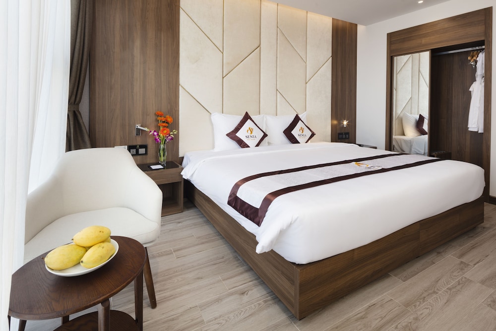 Deluxe Double or Twin Room, Partial Ocean View photo 2