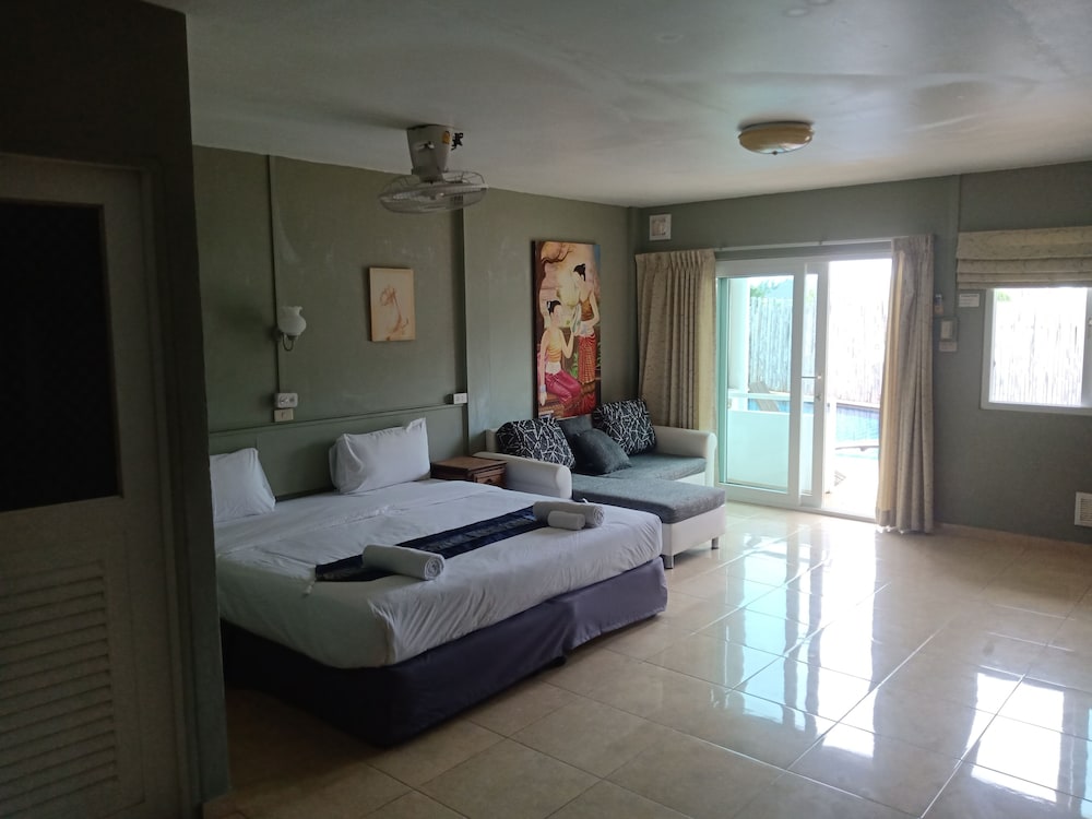 Superior Double Room with Pool Access photo 2