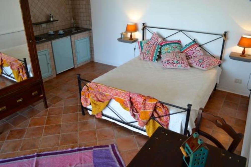 Panoramic Studio, 1 King Bed, Ocean View (La Sciara) photo 3