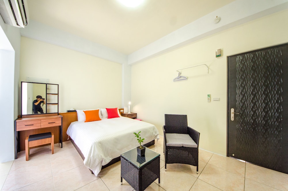Standard Double Room - Photo 22