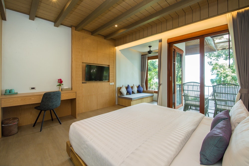 Deluxe Room, Partial Sea View - Photo 4