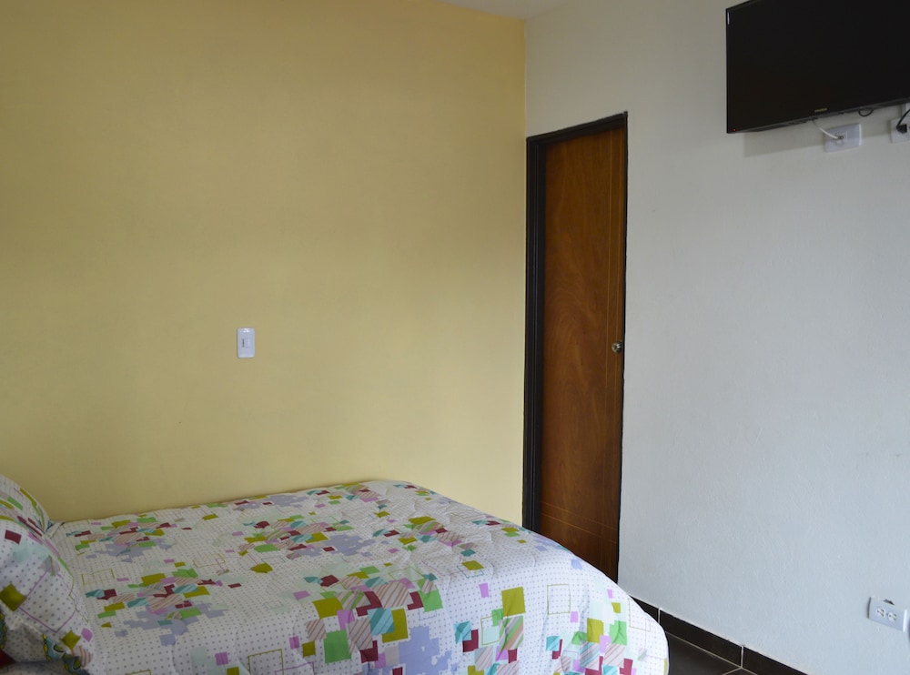 Basic Room, 1 Bedroom, Accessible, Non Smoking photo 3