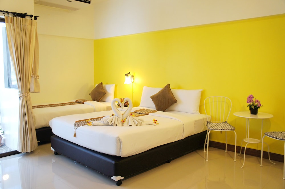 Deluxe Twin Room photo 1