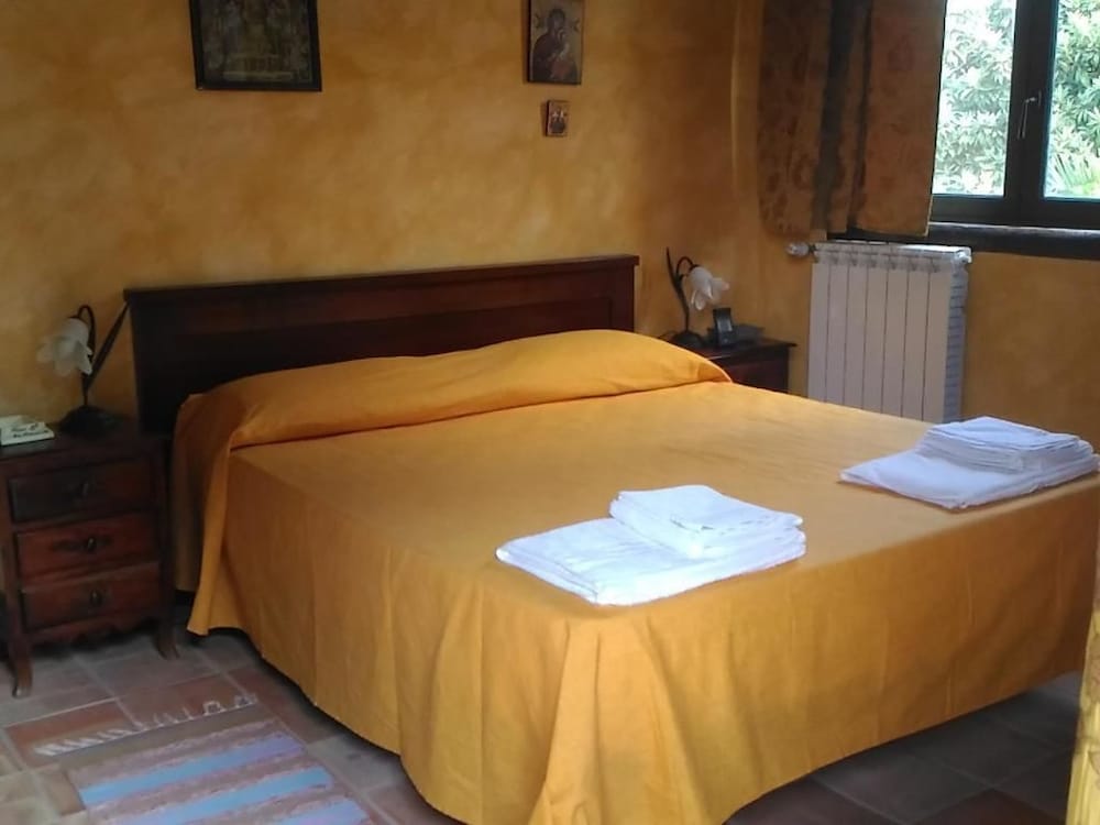 Quadruple Room, Terrace (Gialla) photo 3