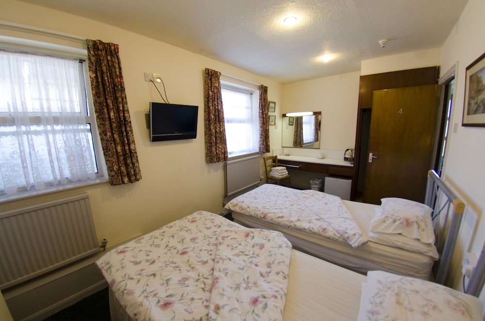 Standard Twin Room, 2 Twin Beds - Photo 4