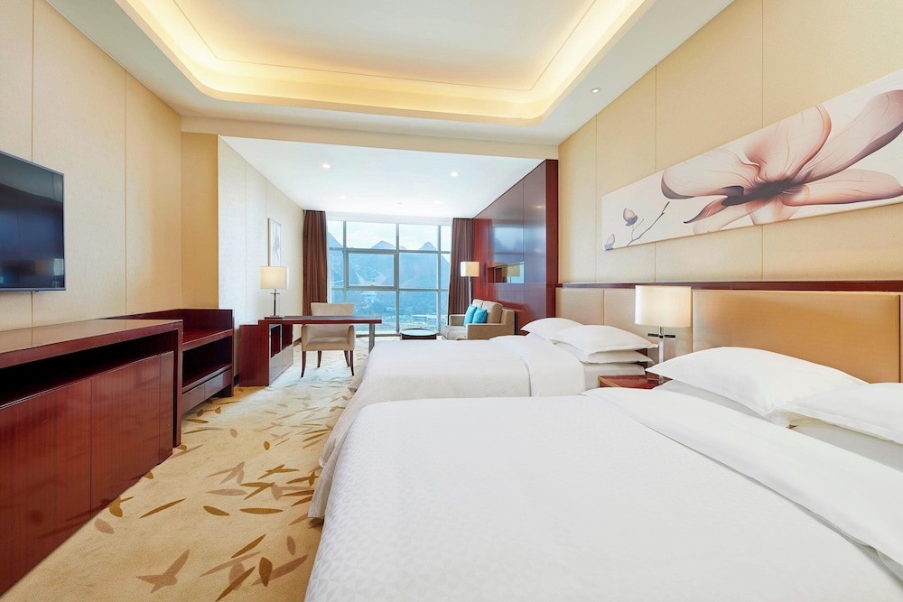 Deluxe Room, 2 Double Beds, Mountain View photo 3