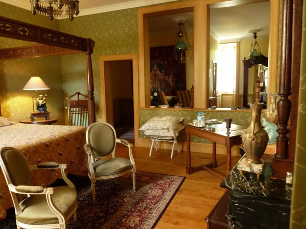 Suite (Soleil Couchant) photo 2