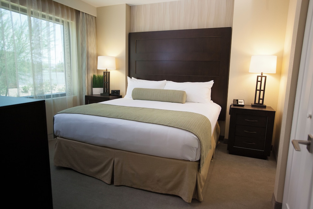One Bedroom Suite - Photo 9