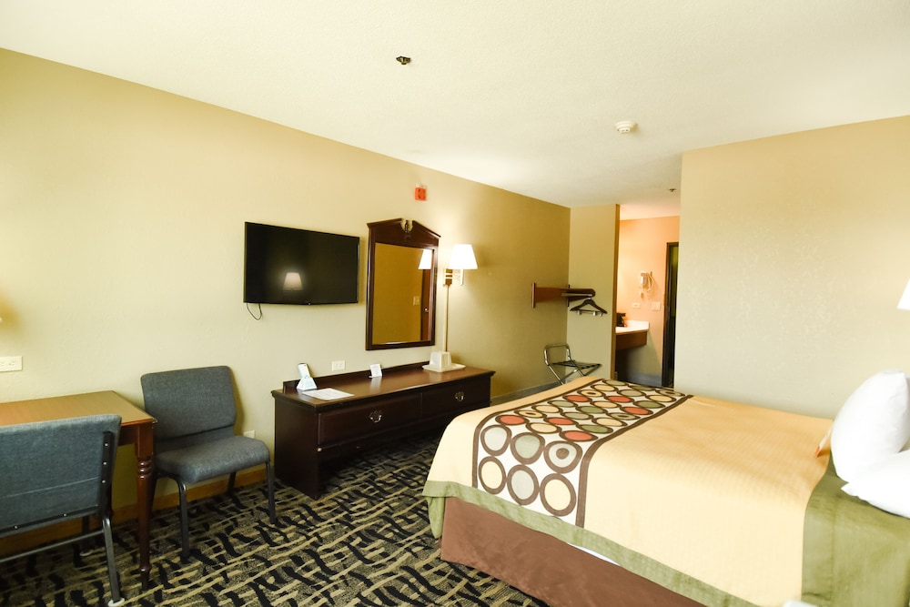 Standard Room, 1 Queen Bed - Photo 3