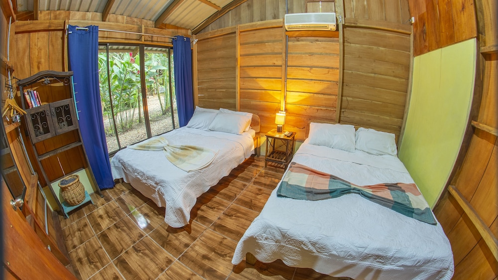 Cabin photo 1
