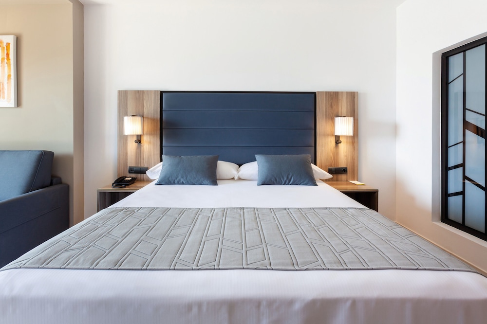 Double Room, Balcony (Seaside Orientation) photo 3