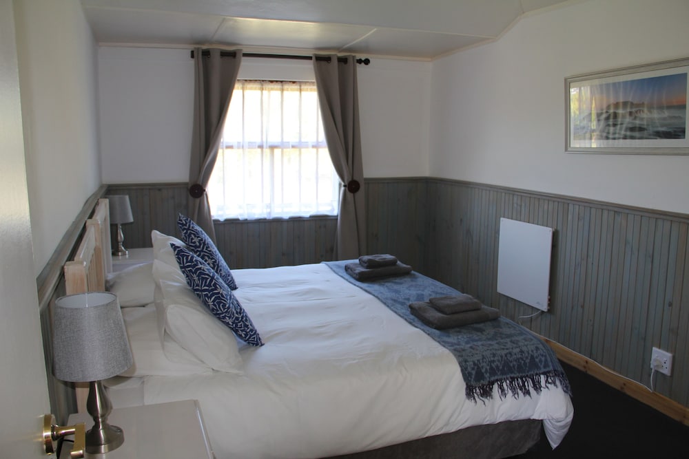 Captains Cottage photo 3