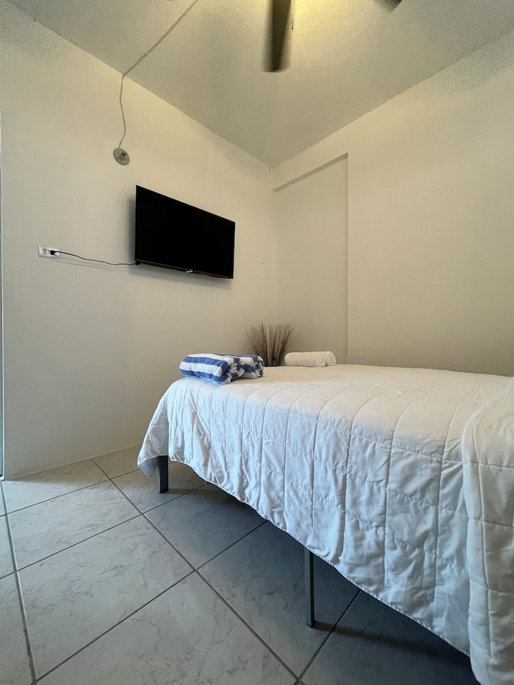 Comfort Apartment, 2 Bedrooms, Kitchen photo 2