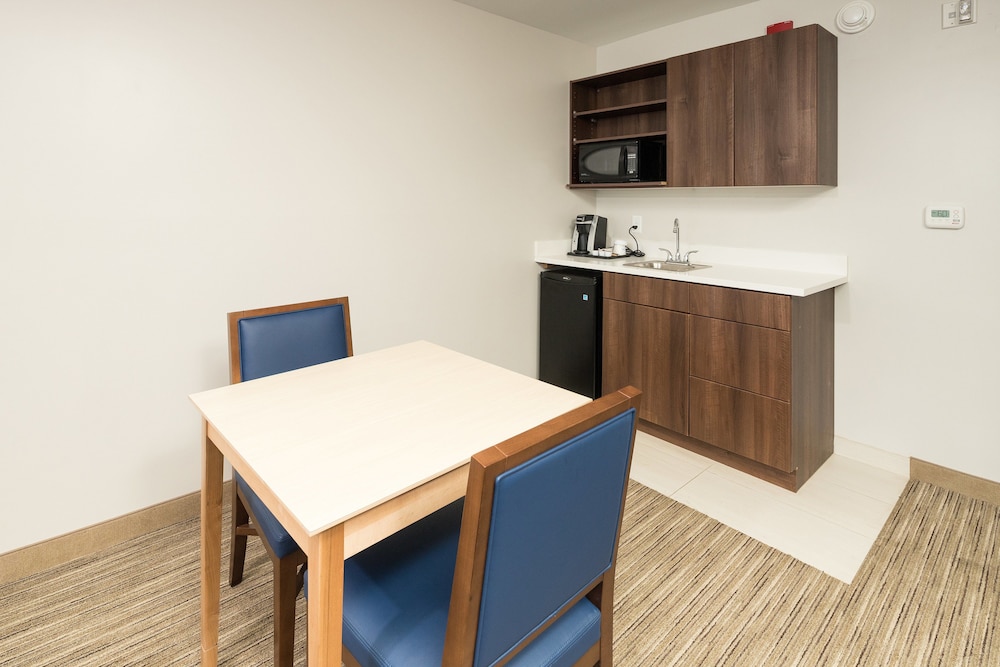 Suite, Multiple Beds, Accessible (Communications) photo 2