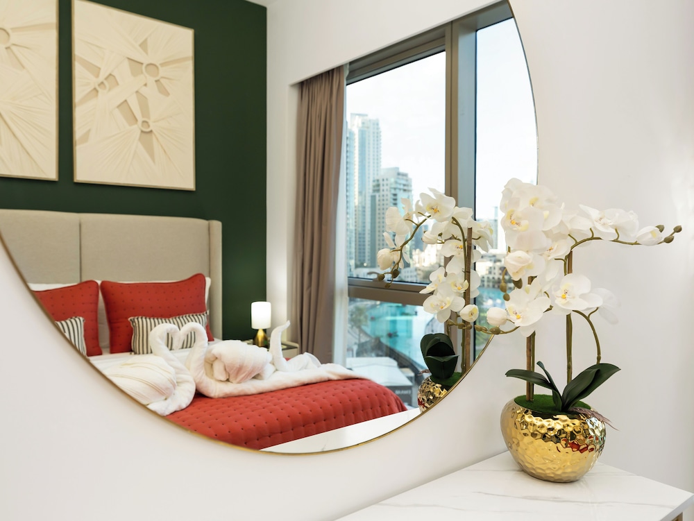 Luxury Apartment, 2 Bedrooms, Balcony, Lake View photo 2