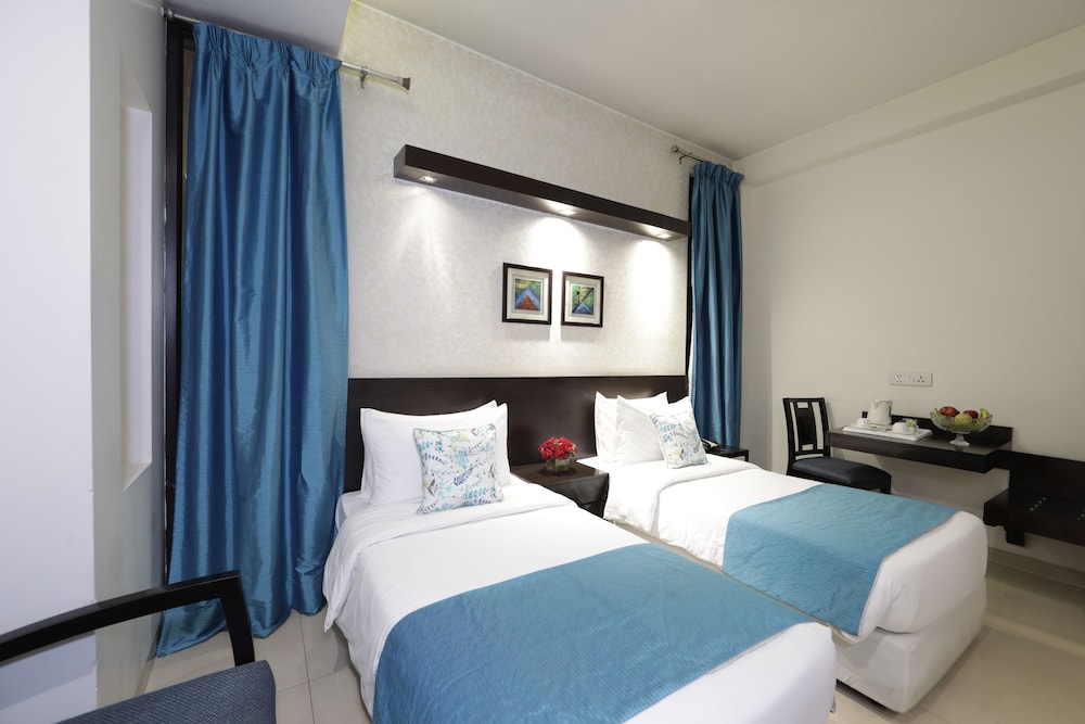Deluxe Room, 1 Bedroom, Non Smoking - Photo 12